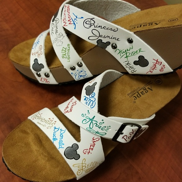 agape Shoes - Character Signature sandals
